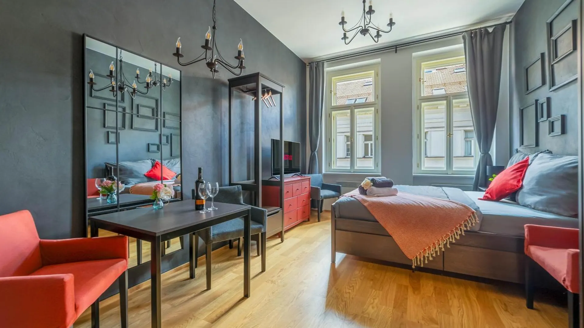 Cityzen Residence By Rentez Prague Apartment